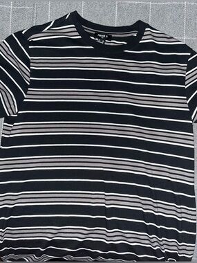 Forever 21 Men Black, white & gray Striped Short Sleeve Tee
